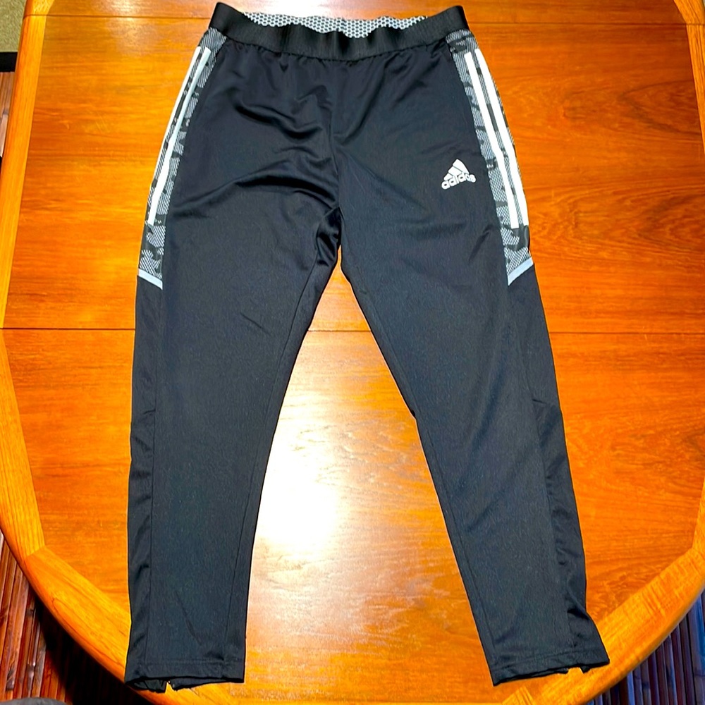 Adidas black PRIMEBLUE joggers size Large